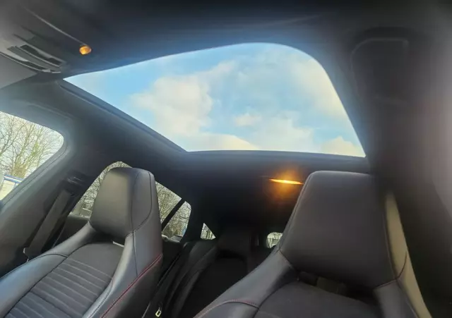 MERCEDES-BENZ CLA Shooting Brake 180 7G-DCT