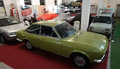 FIAT 124 