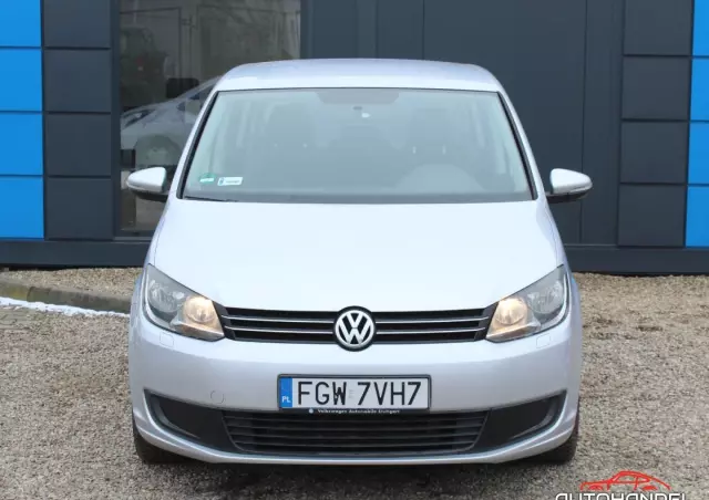 VOLKSWAGEN Touran 