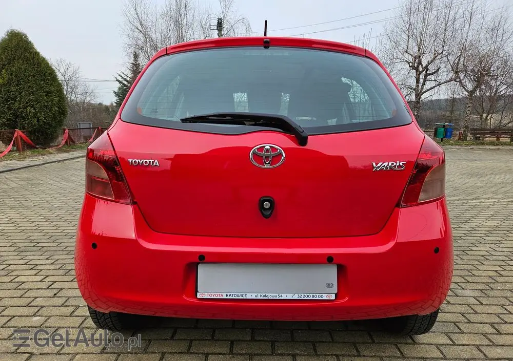 TOYOTA Yaris 1.0 Terra