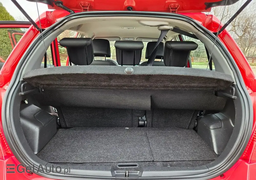 TOYOTA Yaris 1.0 Terra