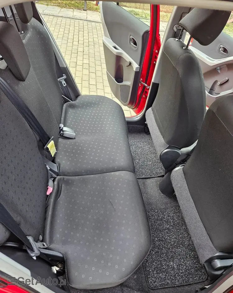 TOYOTA Yaris 1.0 Terra