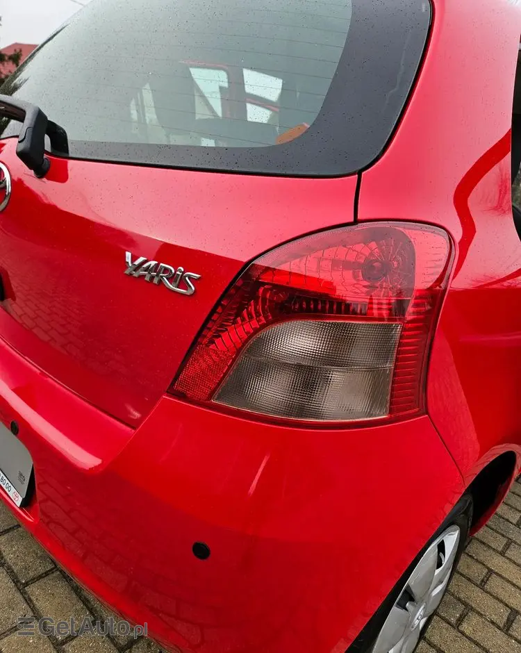 TOYOTA Yaris 1.0 Terra