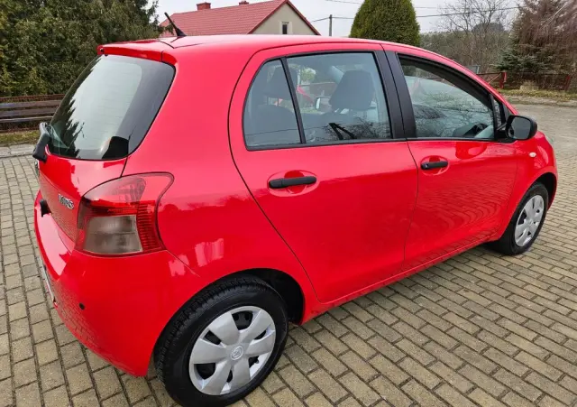 TOYOTA Yaris 1.0 Terra