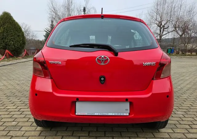 TOYOTA Yaris 1.0 Terra