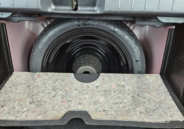 TOYOTA Yaris 1.0 Terra