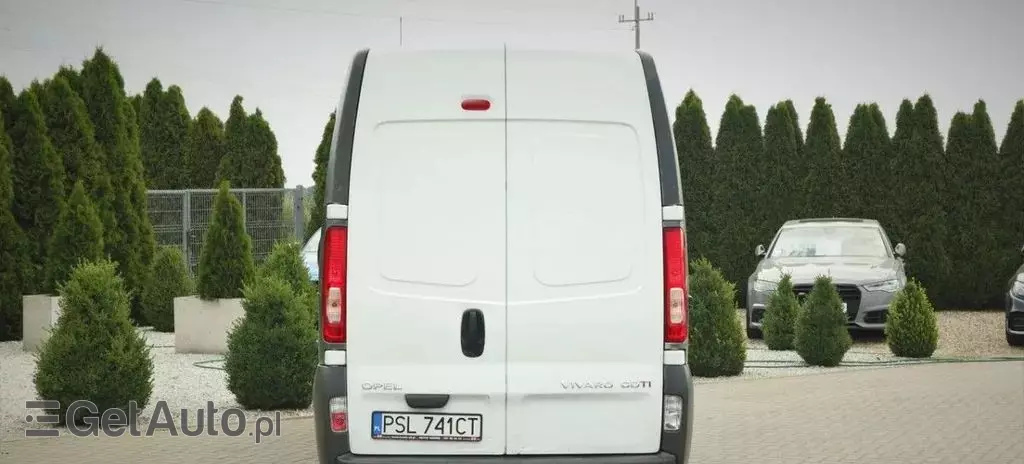 OPEL Vivaro 
