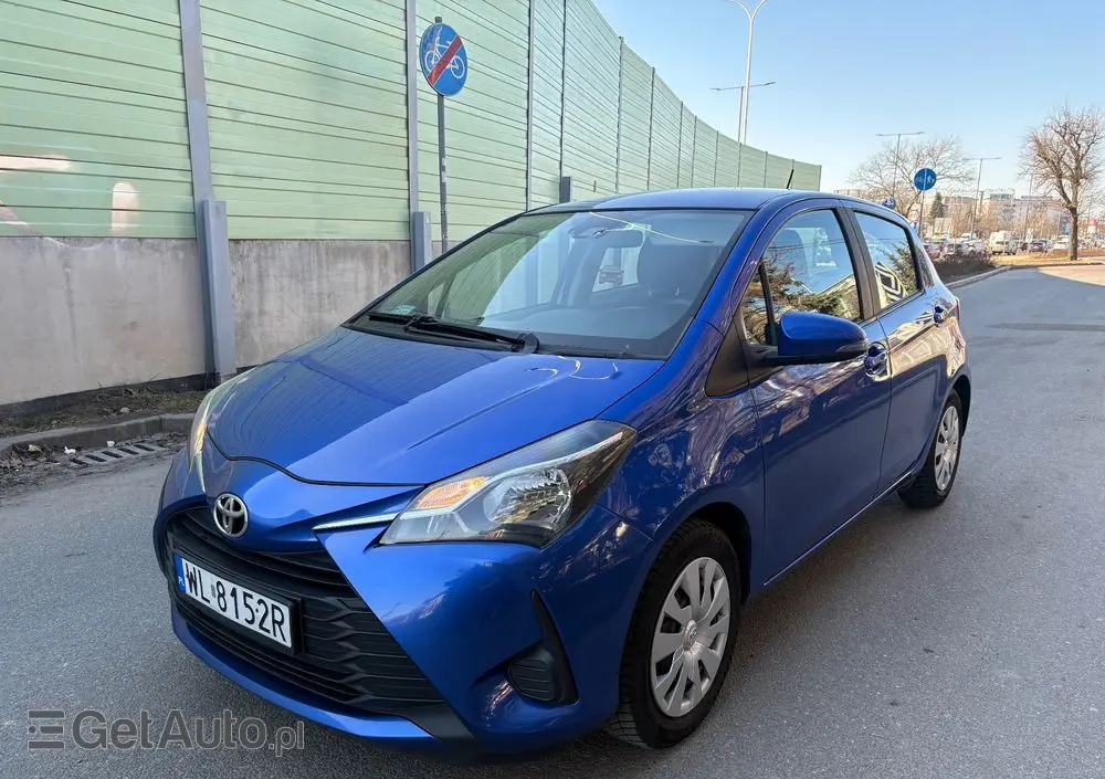 TOYOTA Yaris 1.0 Active