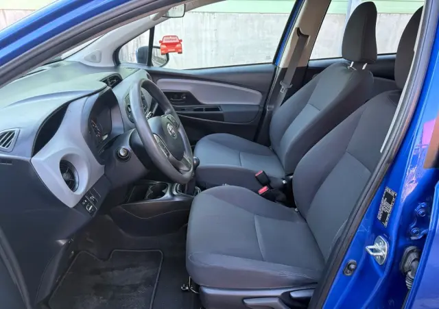 TOYOTA Yaris 1.0 Active