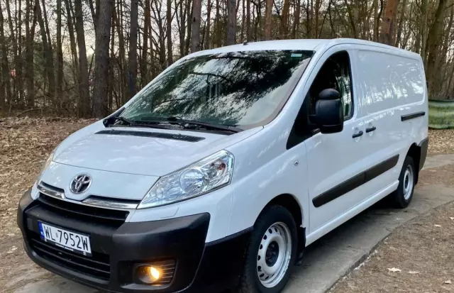 TOYOTA Proace 