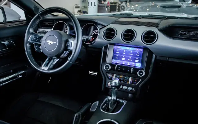 FORD Mustang 5.0 V8 GT