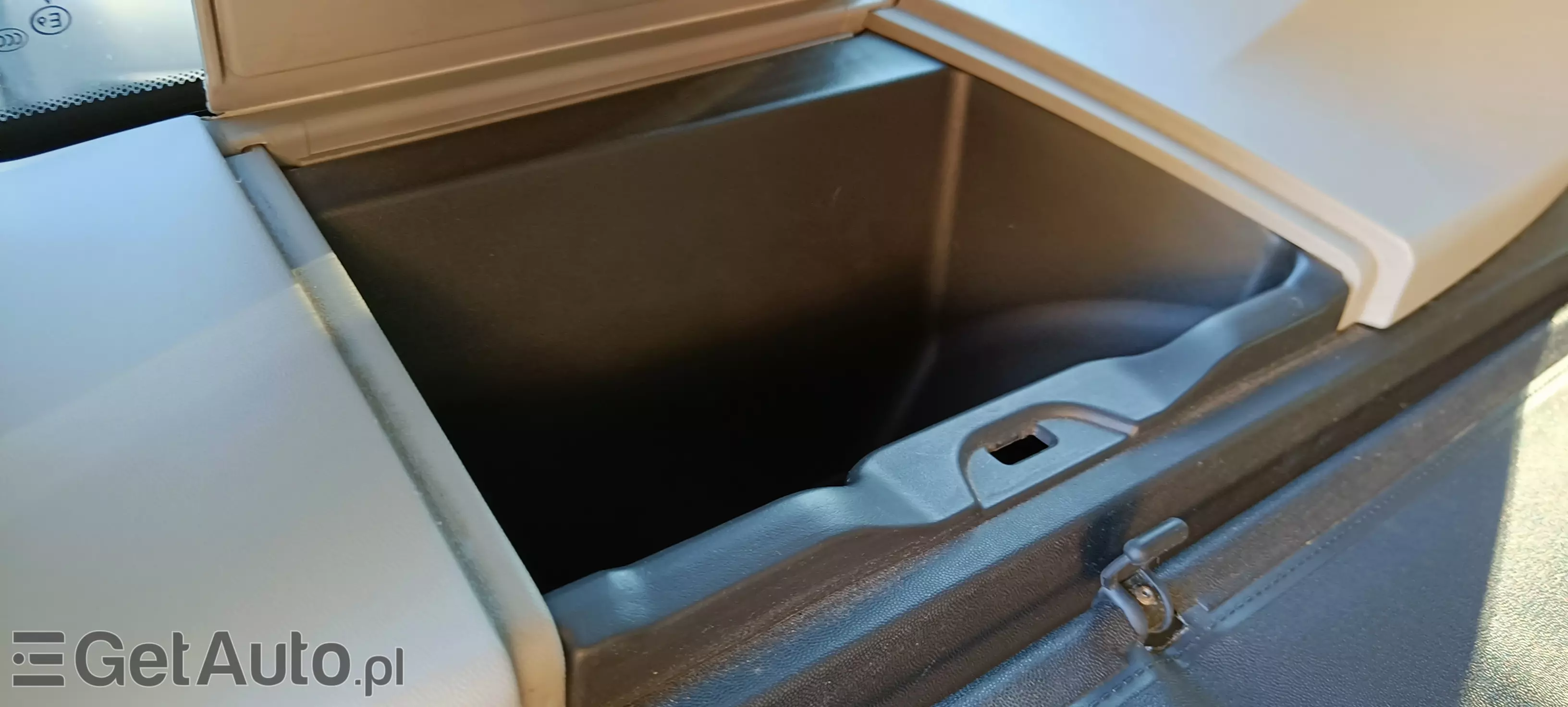 CADILLAC SRX Elegance Aut.