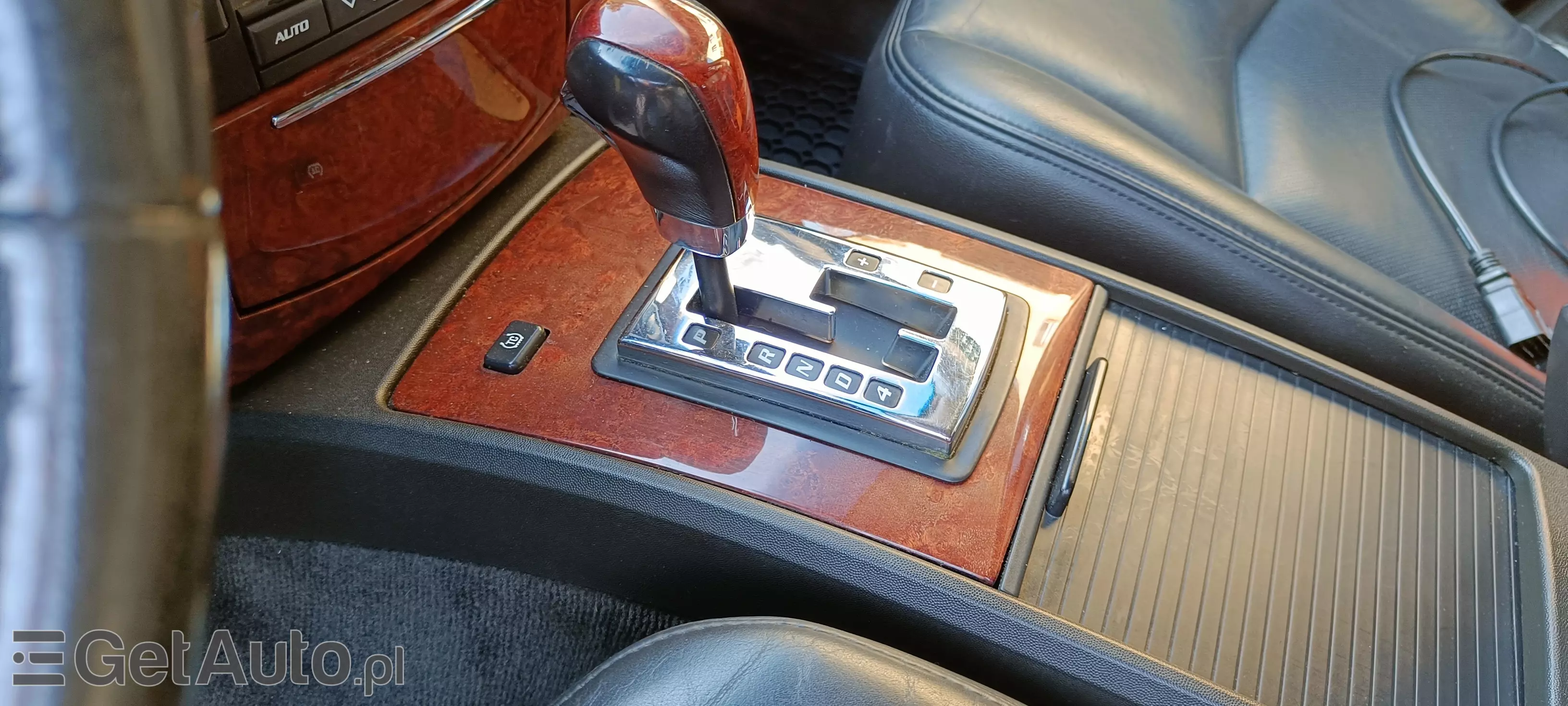 CADILLAC SRX Elegance Aut.