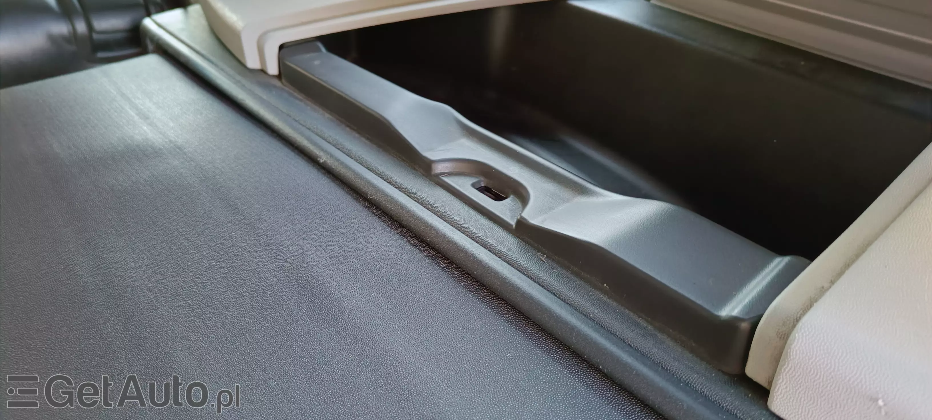 CADILLAC SRX Elegance Aut.