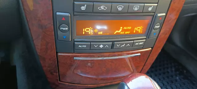 CADILLAC SRX Elegance Aut.