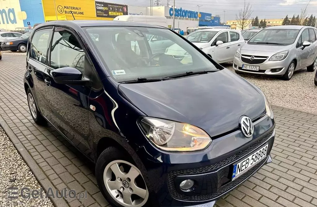 VOLKSWAGEN Up! 