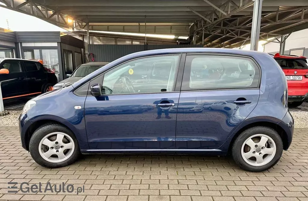 VOLKSWAGEN Up! 