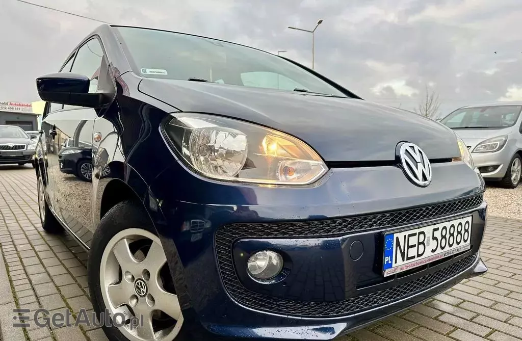 VOLKSWAGEN Up! 