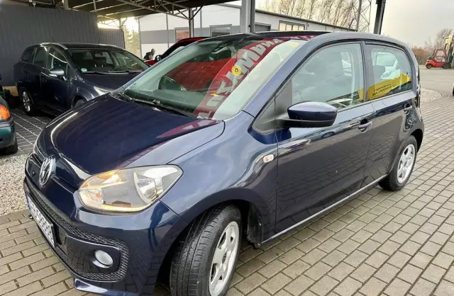 VOLKSWAGEN Up! 