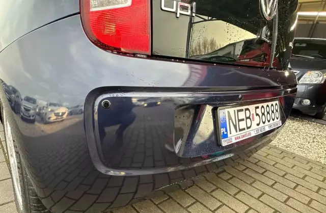 VOLKSWAGEN Up! 