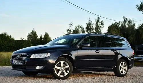 VOLVO V70 