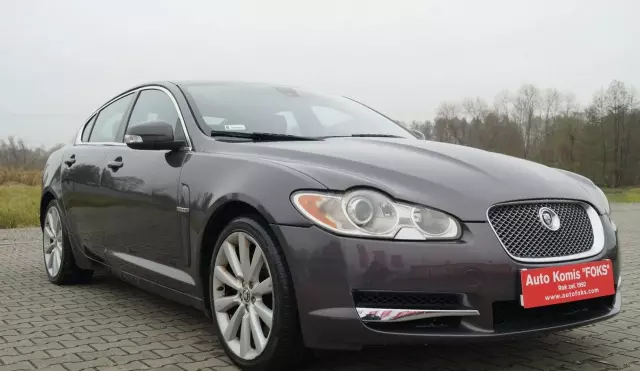 JAGUAR XF 