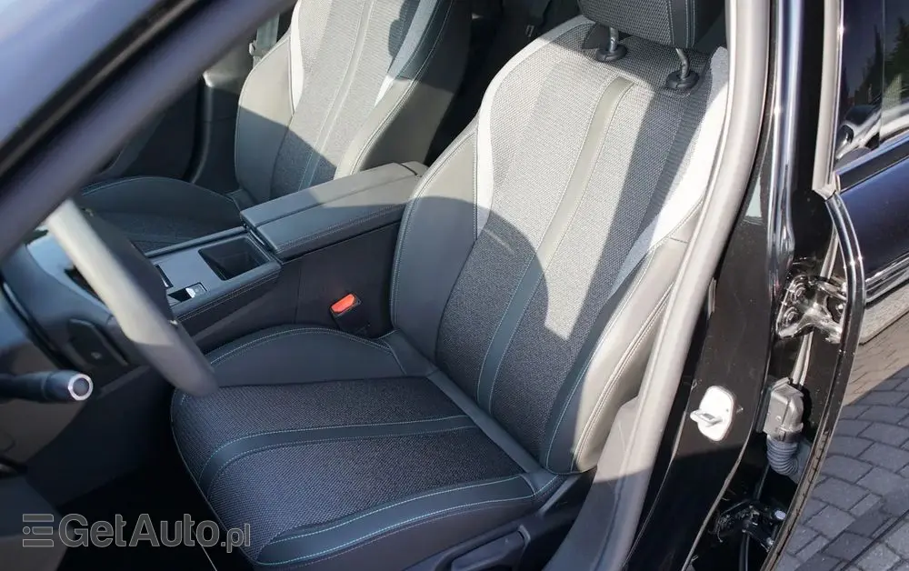 PEUGEOT 308 1.2 PureTech Allure S&S EAT8