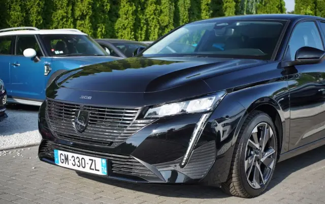 PEUGEOT 308 1.2 PureTech Allure S&S EAT8