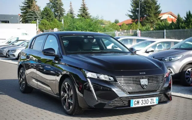 PEUGEOT 308 1.2 PureTech Allure S&S EAT8