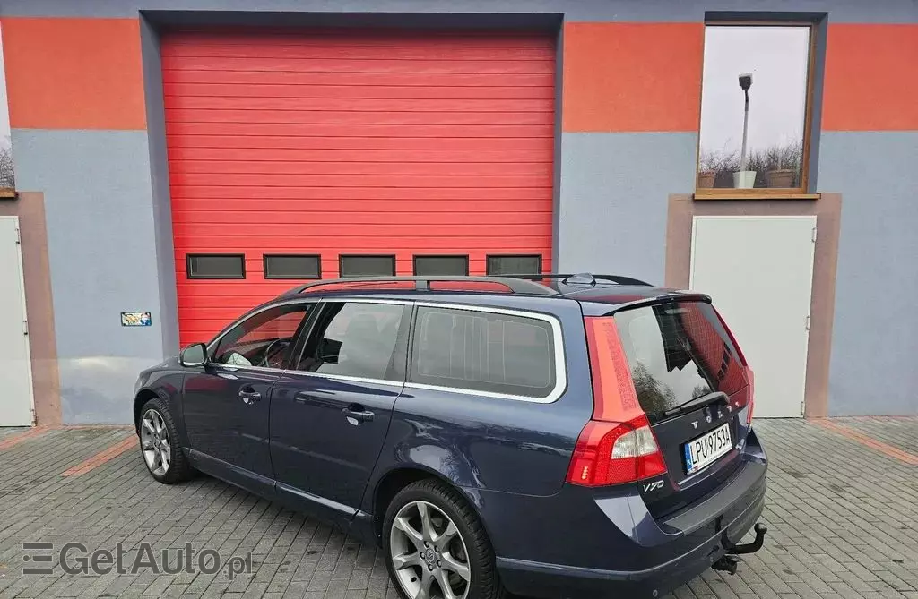 VOLVO V70 