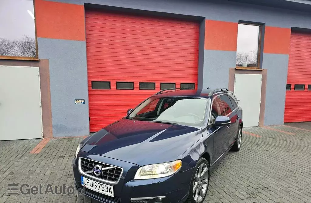 VOLVO V70 
