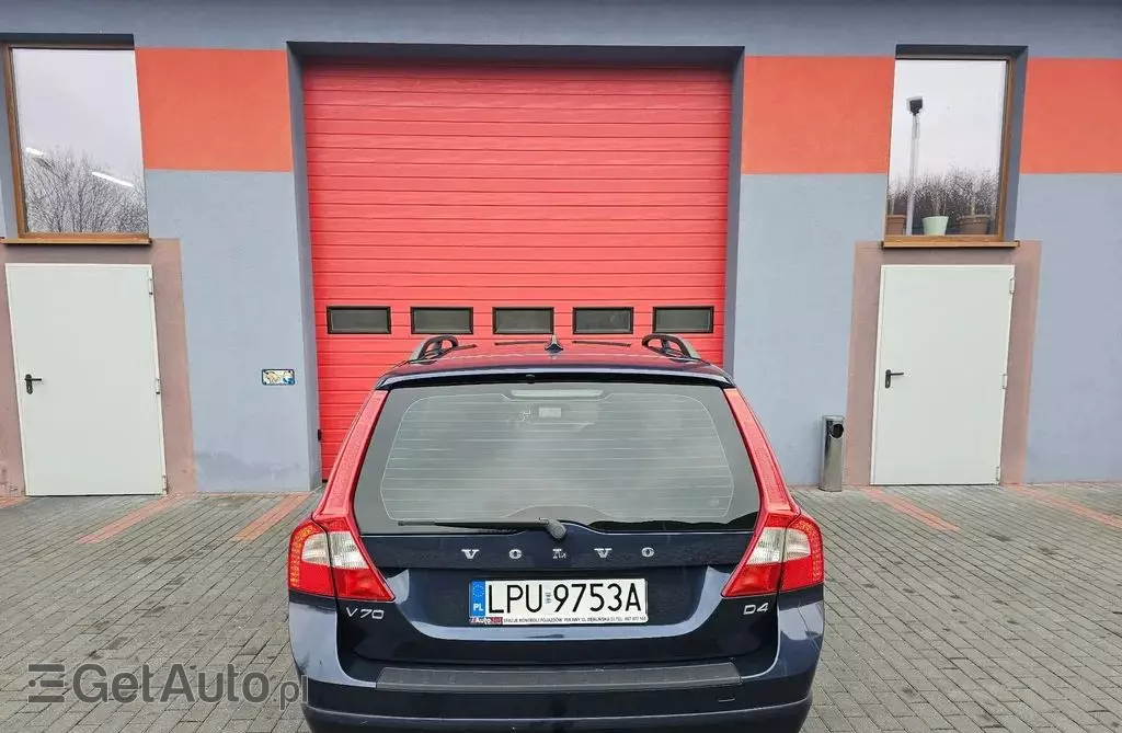 VOLVO V70 