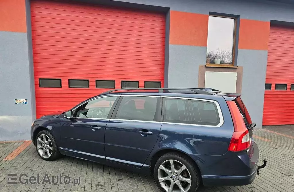 VOLVO V70 