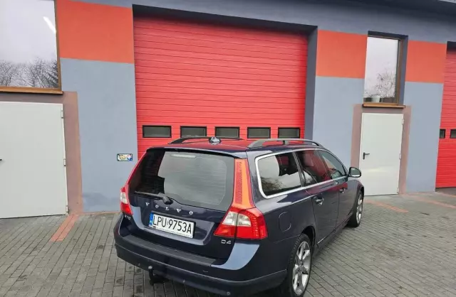 VOLVO V70 