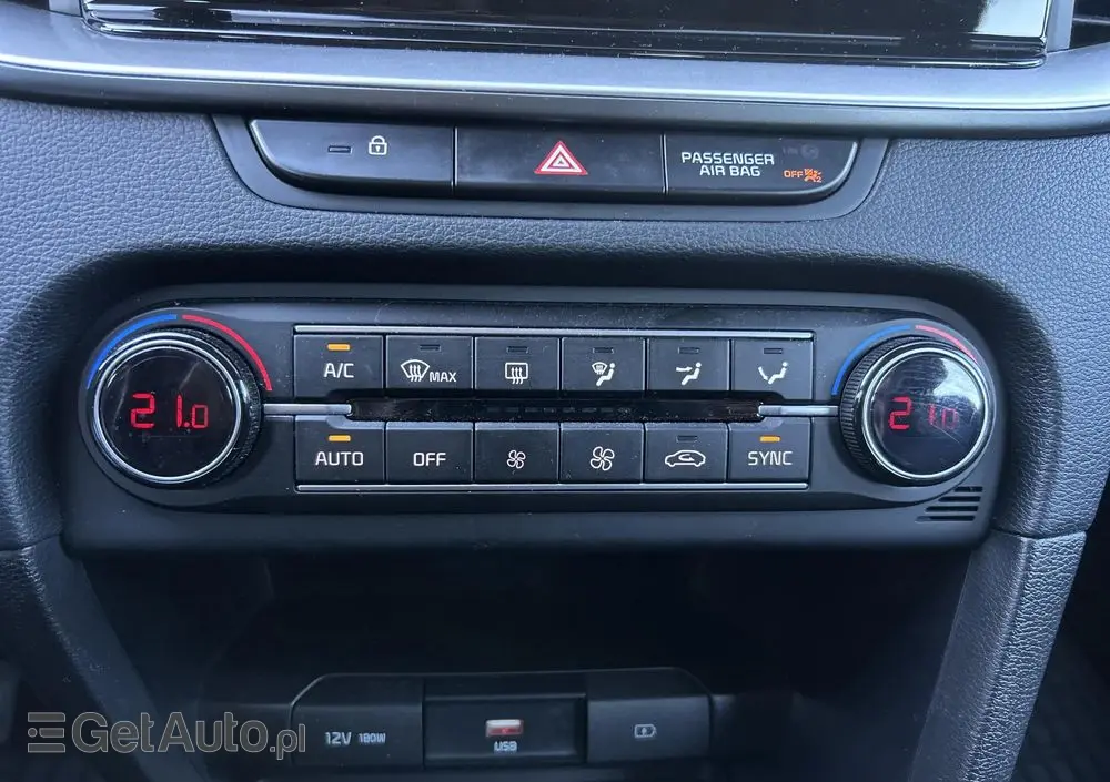 KIA Ceed 1.5 T-GDI M DCT