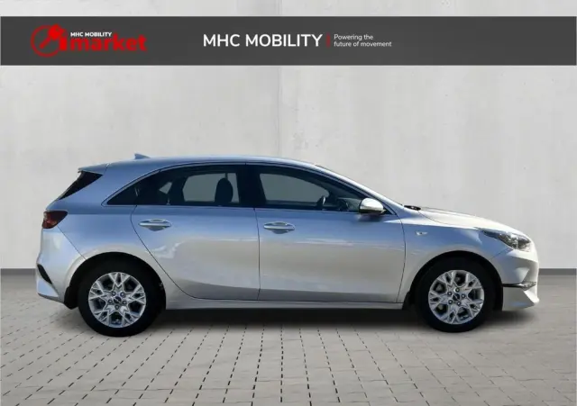 KIA Ceed 1.5 T-GDI M DCT