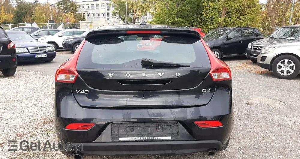 VOLVO V40 D3