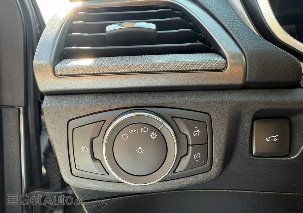 FORD Mondeo 1.5 EcoBoost Edition