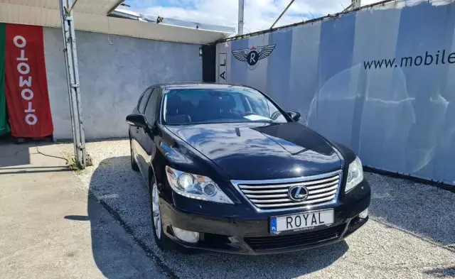 LEXUS LS 