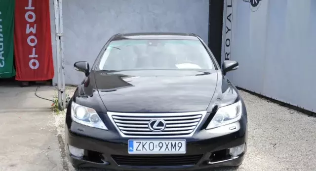 LEXUS LS 