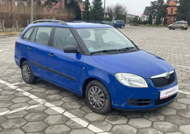 SKODA Fabia 1.4 16V Combi Elegance