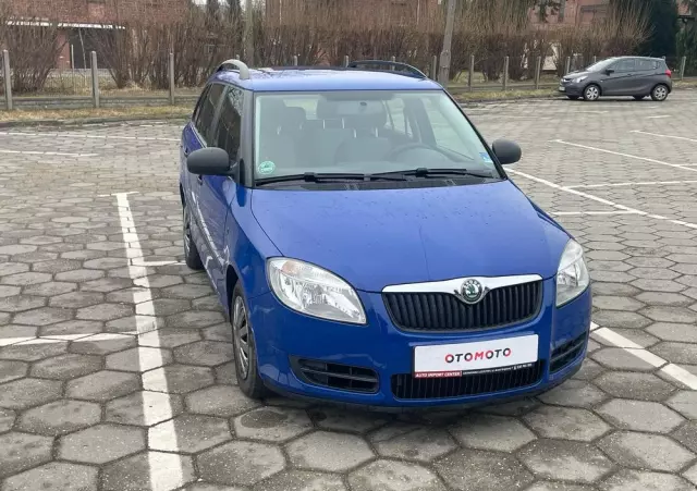 SKODA Fabia 1.4 16V Combi Elegance