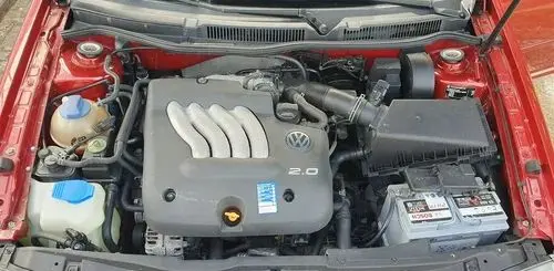 VOLKSWAGEN Bora 
