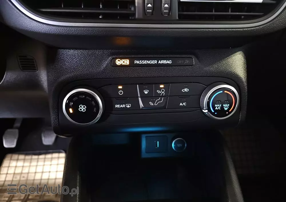 FORD Focus 1.0 EcoBoost Active Business