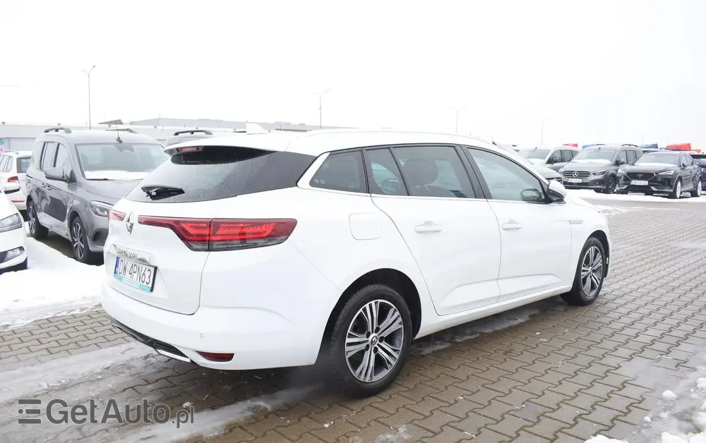 RENAULT Megane Ver-1-5-blue-dci-intens