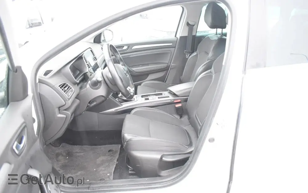 RENAULT Megane Ver-1-5-blue-dci-intens