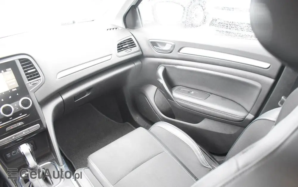 RENAULT Megane Ver-1-5-blue-dci-intens