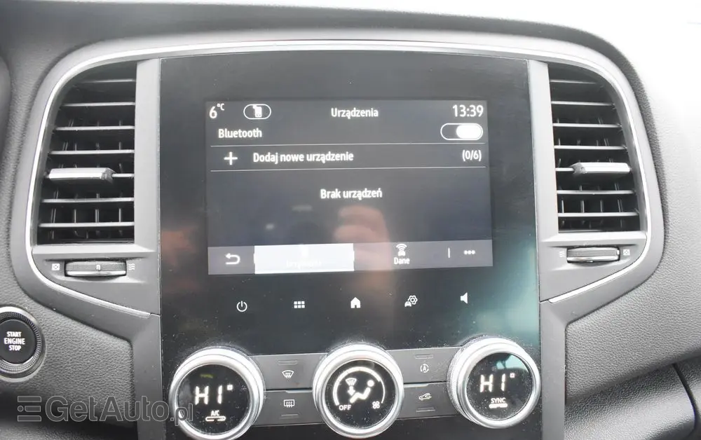 RENAULT Megane Ver-1-5-blue-dci-intens