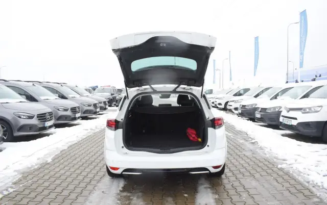 RENAULT Megane Ver-1-5-blue-dci-intens