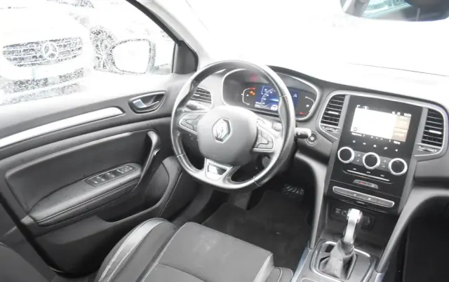 RENAULT Megane Ver-1-5-blue-dci-intens